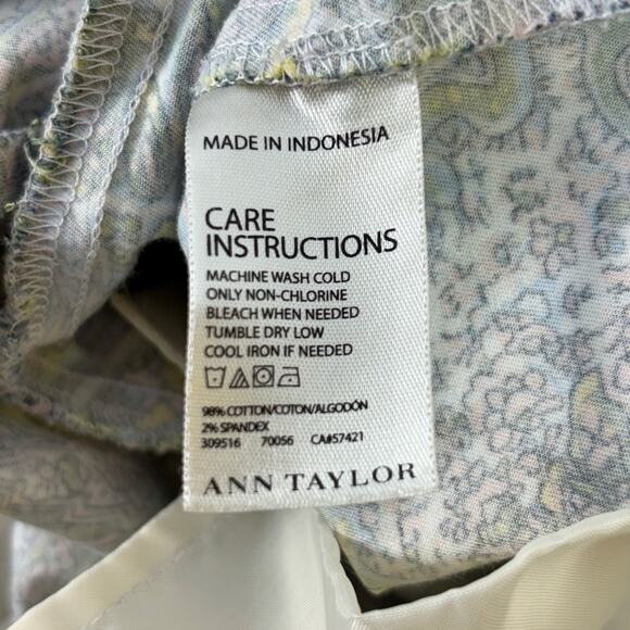 Ann Taylor Carnegie Crop Pastel Paisley Pants Women's Petite 0P Low Rise W29 L20 - Picture 4 of 5